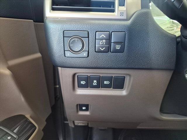 Used 2020 Lexus GX 460 Premium w/ Premium Package AWD/4WD image 12