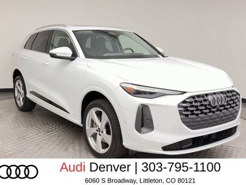 Used 2025 Audi Q5 Premium Plus w/ Premium Plus AWD/4WD image 8