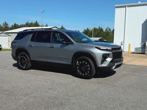 New 2026 Chevrolet Traverse Z71 w/ Enhanced Driving Package AWD/4WD image 2