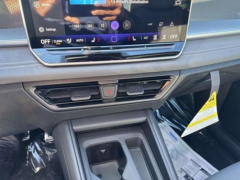 New 2026 Volkswagen Tiguan SE R-Line image 22