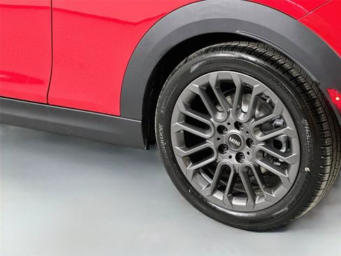 Certified 2025 MINI Cooper S FWD image 25