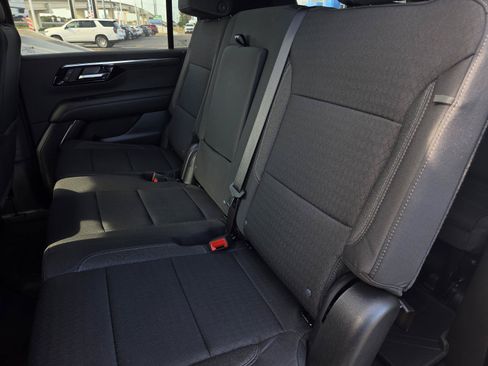 New 2026 Chevrolet Suburban LS RWD image 13