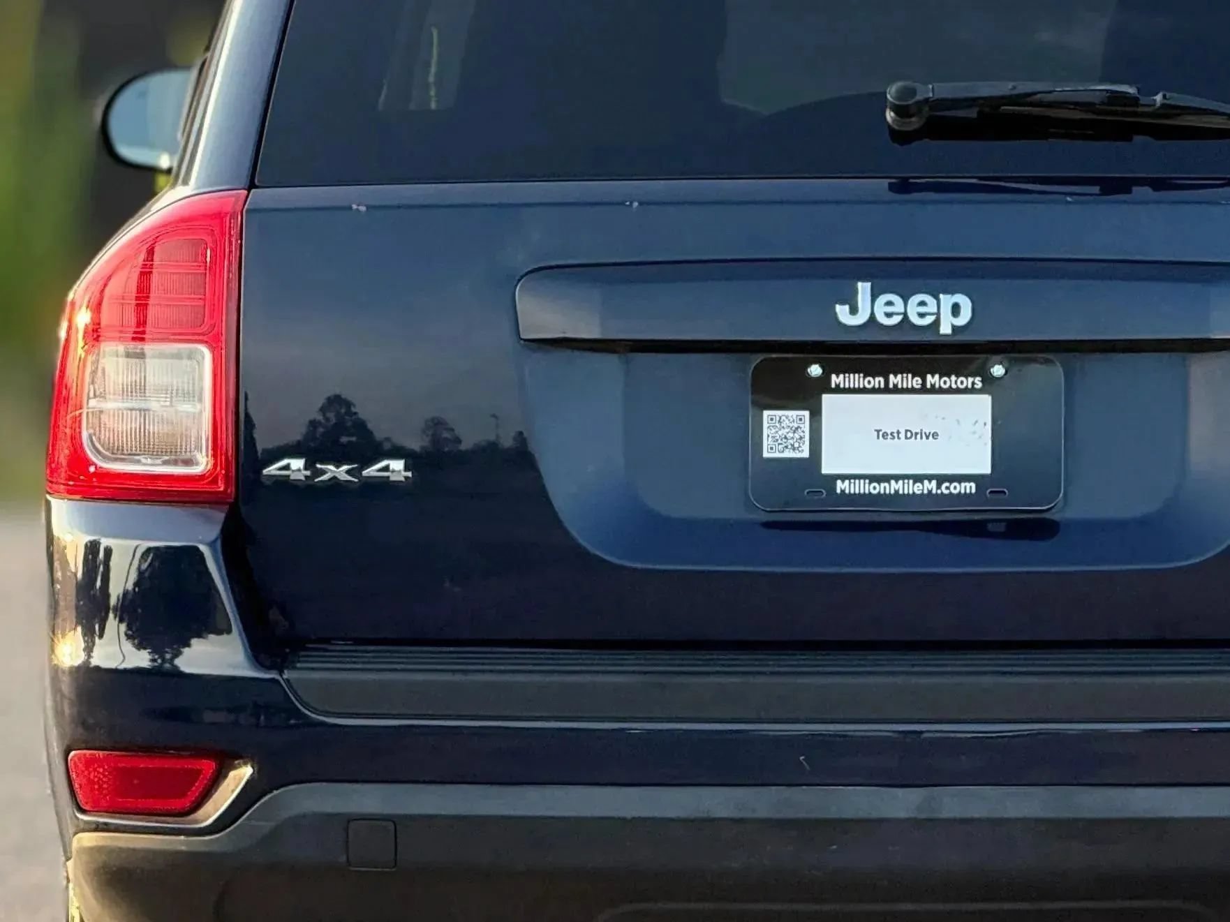 Used 2013 Jeep Compass Latitude AWD/4WD image 13