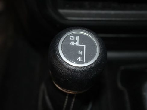 Used 2021 Jeep Wrangler Unlimited Sahara AWD/4WD image 28