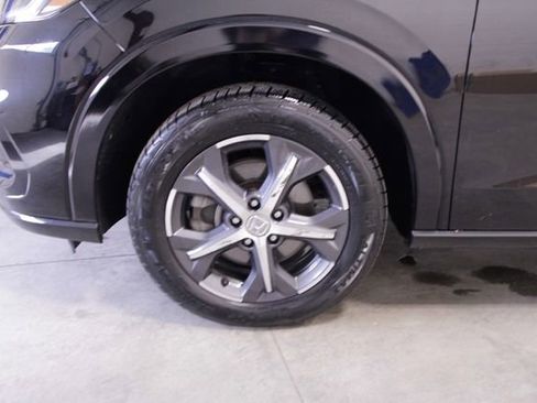 Certified 2024 Honda HR-V EX-L image 11