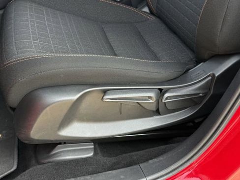 Used 2025 Honda HR-V Sport image 28