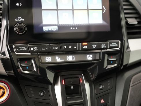 Used 2019 Honda Odyssey EX-L image 24