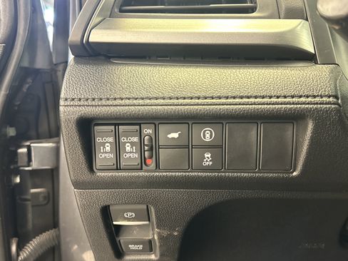 Used 2023 Honda Odyssey EX-L image 20