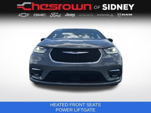 Used 2025 Chrysler Pacifica Select FWD image 9