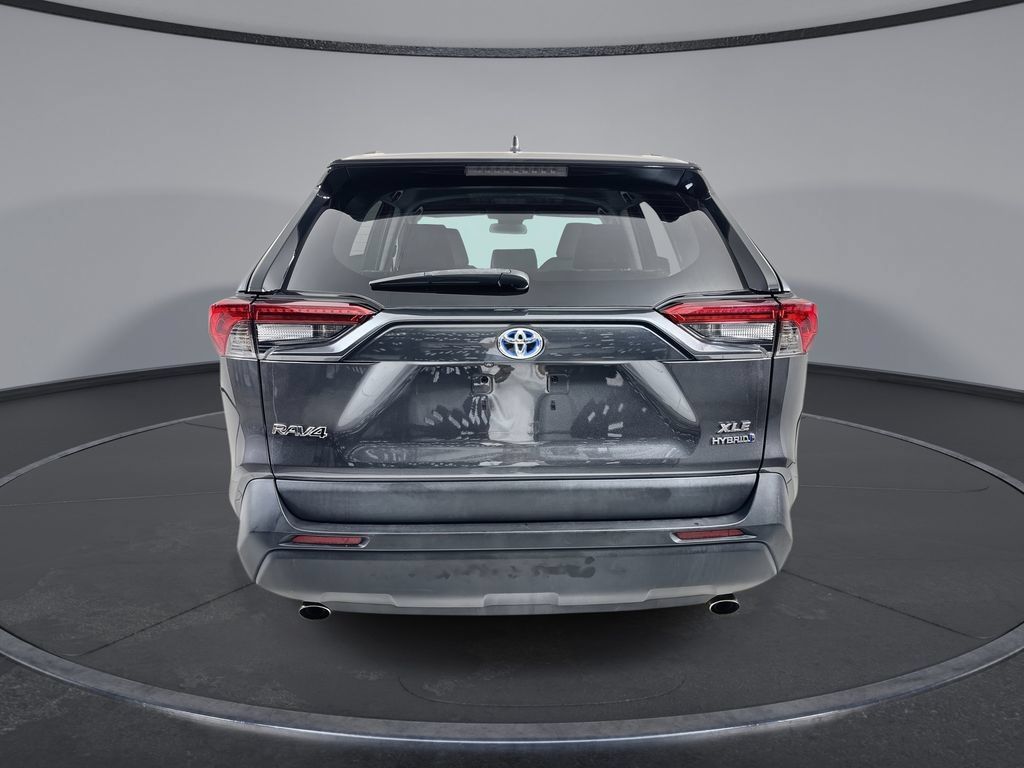 Used 2024 Toyota RAV4 XLE AWD/4WD image 7