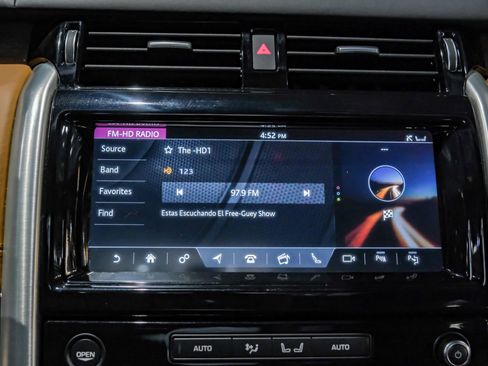 Used 2019 Land Rover Discovery HSE Luxury image 26