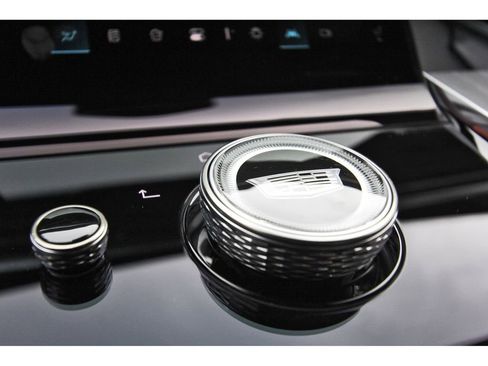 New 2026 Cadillac Escalade ESV Luxury AWD/4WD image 21