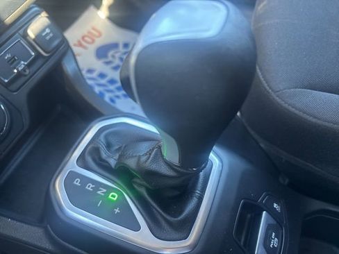 Used 2021 Jeep Renegade Sport image 11