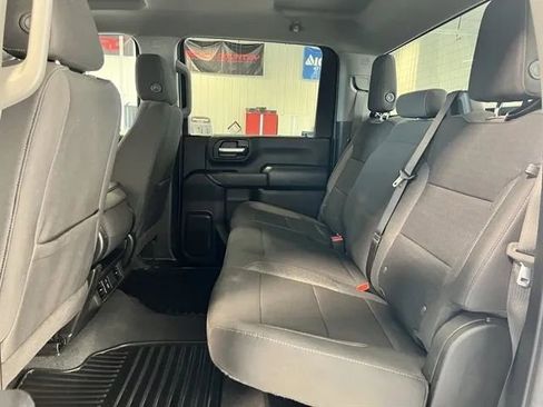 Used 2024 Chevrolet Silverado 2500 Custom w/ Custom Value Package image 18