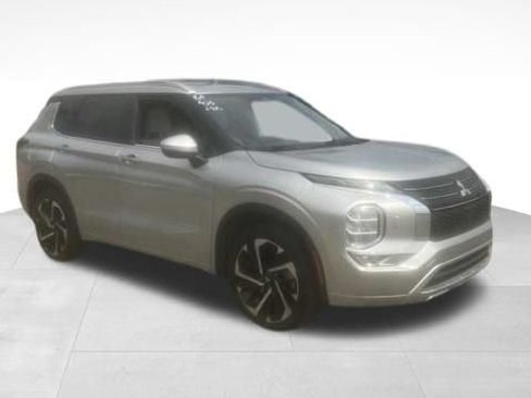 Used 2024 Mitsubishi Outlander SEL AWD/4WD image 9