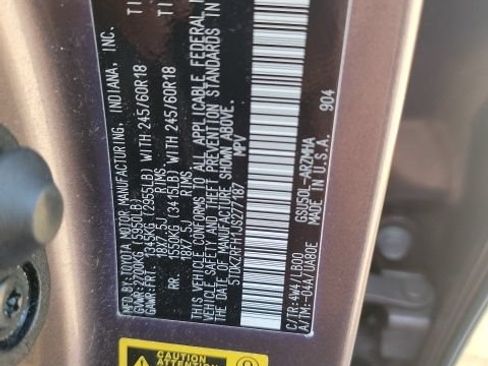 Used 2018 Toyota Highlander XLE FWD image 16