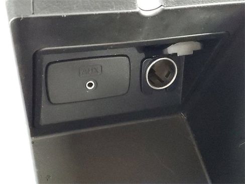 Used 2010 Subaru Legacy 2.5i Premium image 24