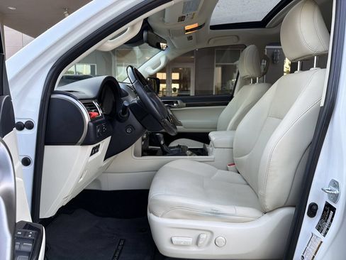 Used 2021 Lexus GX 460 Premium w/ Premium Package AWD/4WD image 17