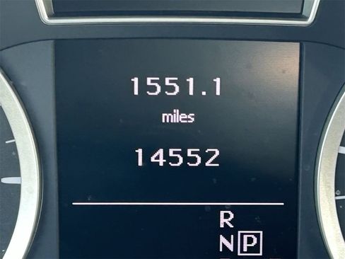 Certified 2018 INFINITI QX30 LUXE image 33