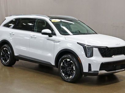 Certified 2024 Kia Sorento S w/ Panoramic Sunroof Package