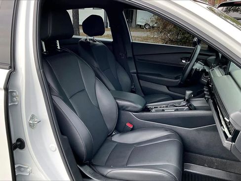 Used 2024 Honda Accord Sport image 9