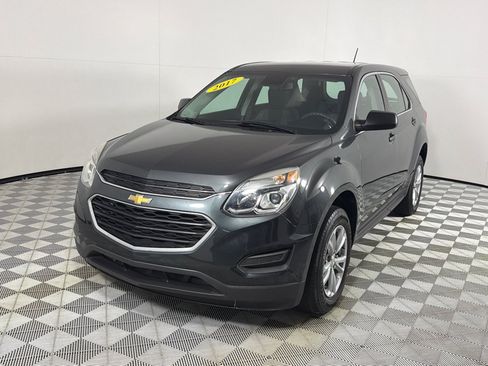 Used 2017 Chevrolet Equinox LS AWD/4WD image 9