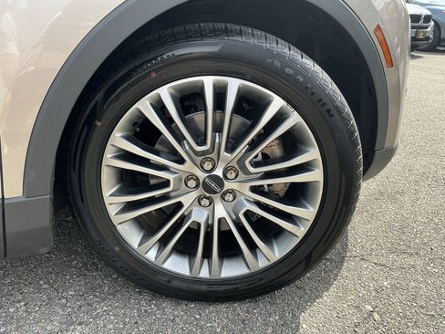 Used 2018 Lincoln MKX Reserve w/ Lincoln MKX Climate Package AWD/4WD image 12