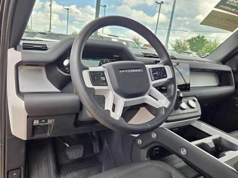 Used 2025 Land Rover Defender 110 S AWD/4WD image 10