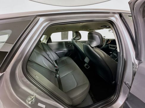 Used 2025 Kia K4 FWD image 29