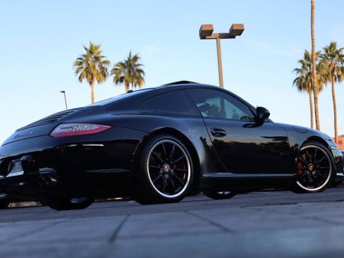 Used 2011 Porsche 911 Carrera S image 19