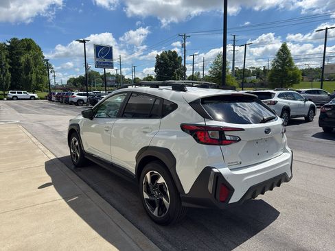 Used 2024 Subaru Crosstrek 2.5i Limited w/ Crosstrek Mirror Package AWD/4WD image 3