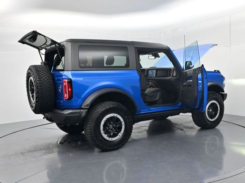 Used 2023 Ford Bronco Badlands w/ Sasquatch Package AWD/4WD image 62