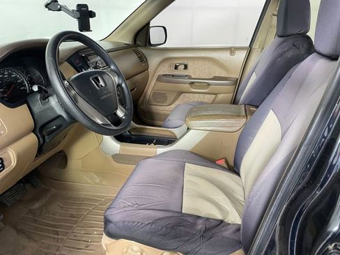Used 2004 Honda Pilot LX image 2