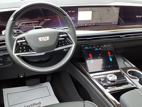 New 2026 Cadillac Escalade Luxury w/ LPO, Radiant Package image 6