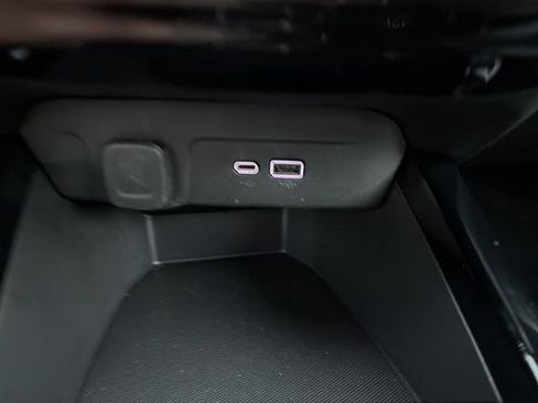 Used 2024 Chevrolet Trax LT image 22