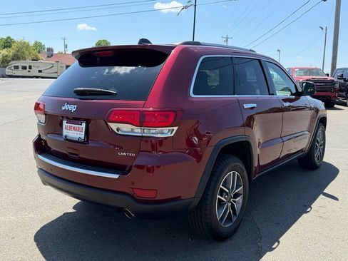 Used 2020 Jeep Grand Cherokee Limited AWD/4WD image 3