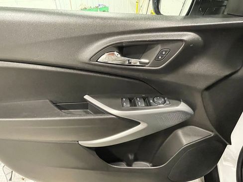 Used 2024 Chevrolet Trax LS FWD image 18