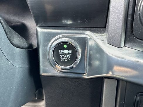 Used 2022 Ford F150 Lariat w/ Max Trailer Tow Package image 31