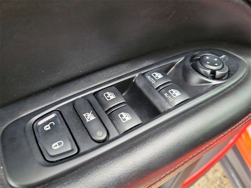 Used 2018 Jeep Compass Trailhawk w/ Navigation Group image 18