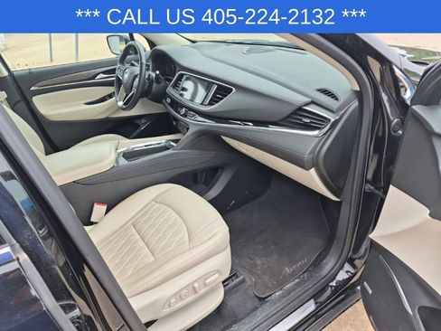 Used 2023 Buick Enclave Avenir AWD/4WD image 22