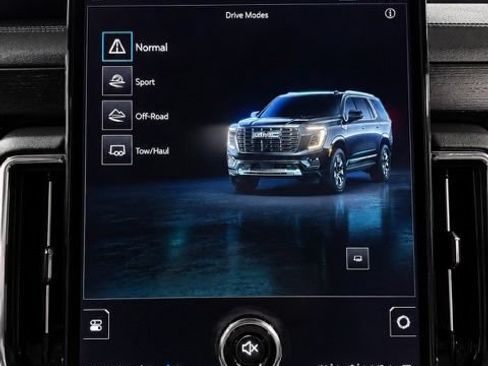 Used 2025 GMC Yukon Denali w/ Denali Reserve Package AWD/4WD image 29