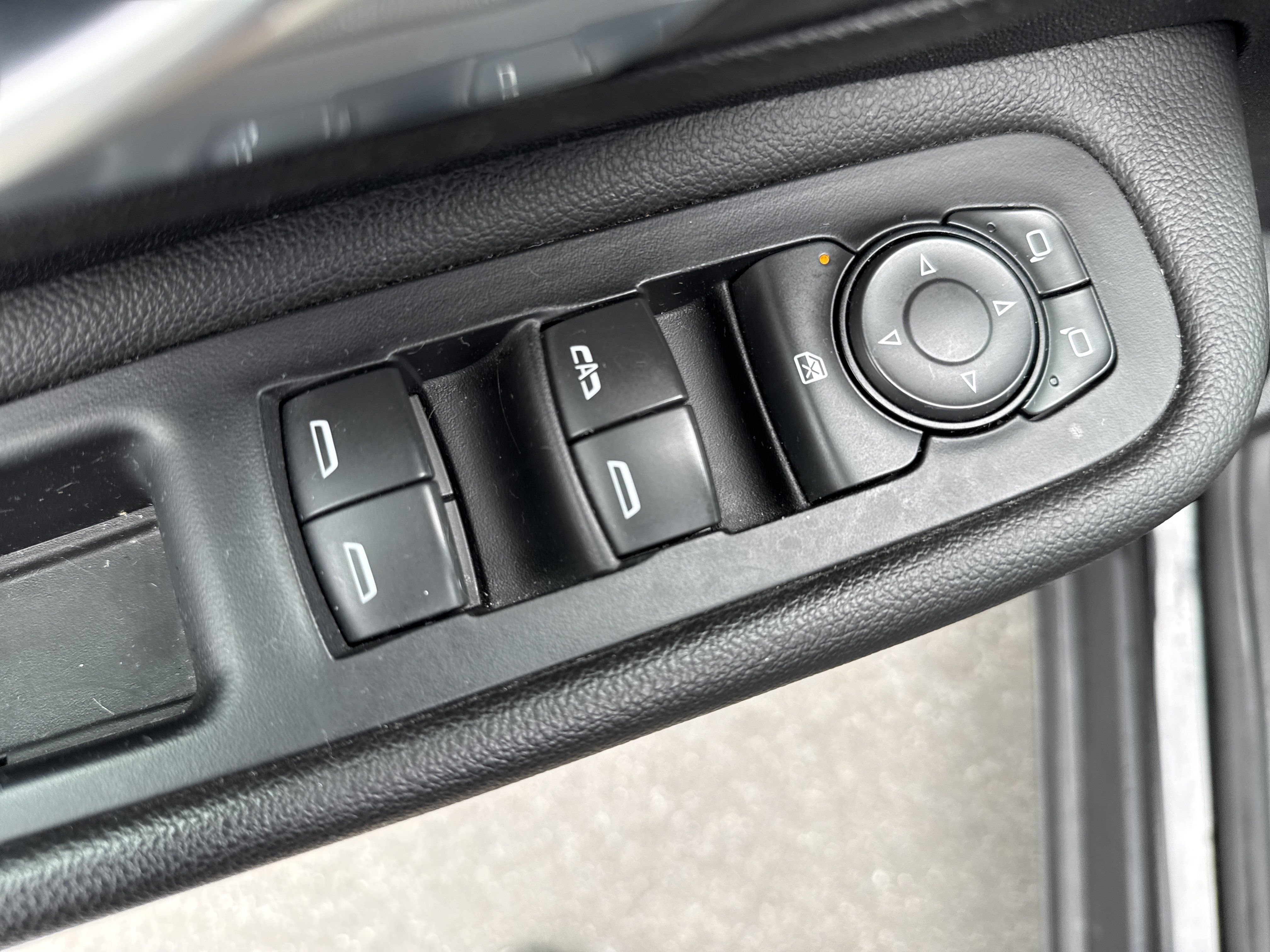 Used 2020 GMC Terrain SLT AWD/4WD image 16