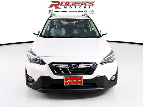 Certified 2023 Subaru Crosstrek 2.0i Premium image 2