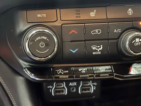 Used 2022 Dodge Durango GT AWD/4WD image 31