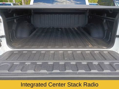 Used 2023 RAM 1500 Laramie AWD/4WD image 19