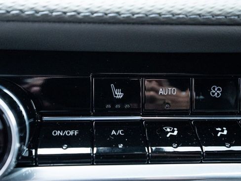 New 2026 Chevrolet Equinox LT w/ Convenience Package II image 30