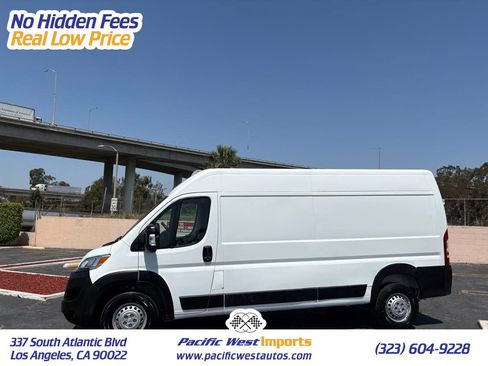 Used 2025 RAM ProMaster 3500 w/ Convenience Group image 1