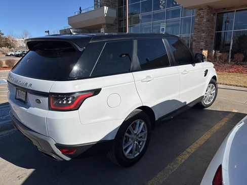 Used 2020 Land Rover Range Rover Sport SE image 3