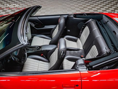 Used 2002 Chevrolet Camaro Z28 w/ SS Performance/Appearance Pkg image 66