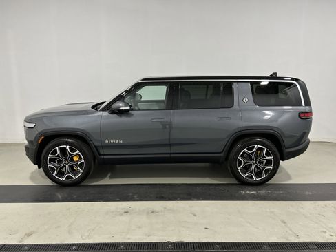 Used 2024 Rivian R1S Adventure AWD/4WD image 2